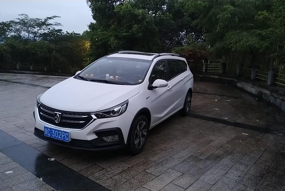 宝骏310w-大哥们你们油耗多少我的油耗为何那么高8.9呢，才1258公里