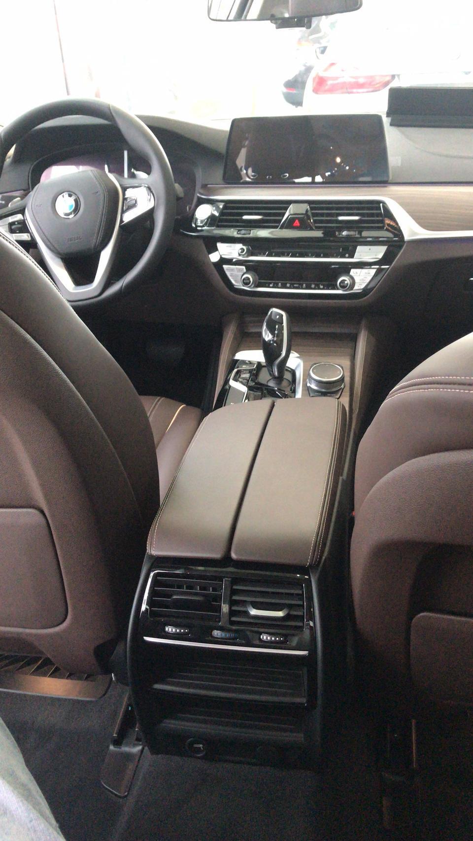 宝马5系phev-来聊聊到底是530LI好还是530LE好呢？动力那个强呢？