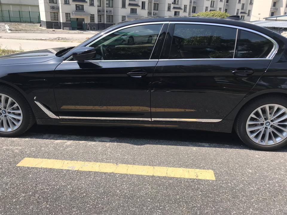 宝马5系phev-购车半个月，第一次上高速 听到了类似弹簧的异响，一震动就有。