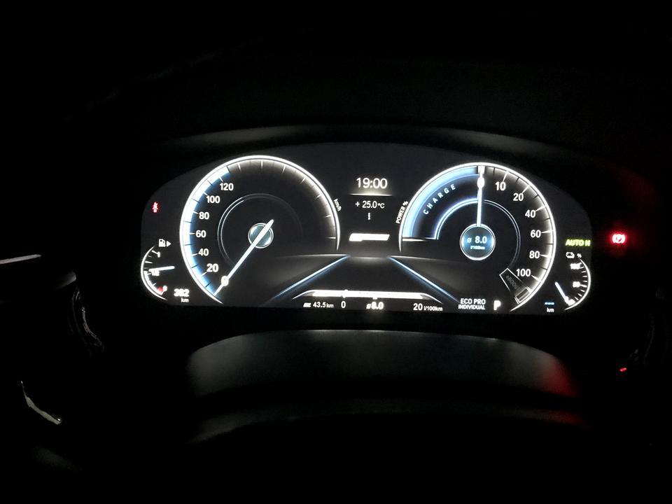 宝马5系phev-5320LE可以在高速服务区公共充电桩充电吗？