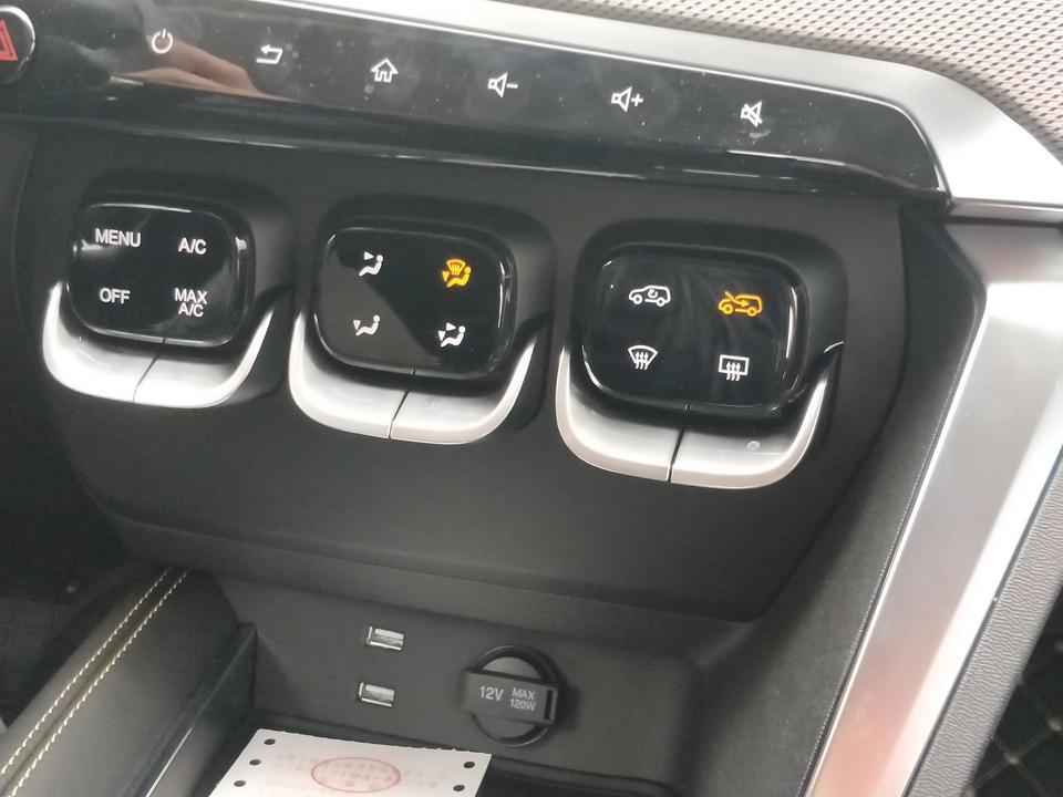 beijing·x3-这些按键都怎么使用的？