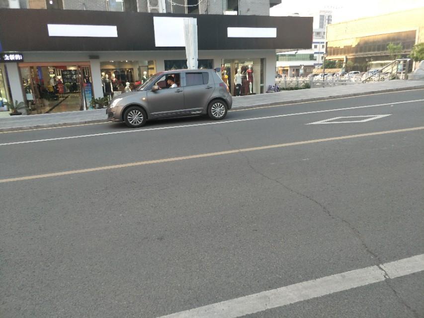 雨燕-大家看看这是什么车 
 2018年05月03日18:02:14