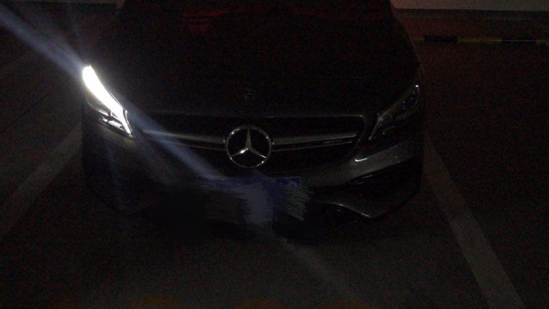 奔驰cla级amg-有没有遇到过大灯只亮一边的？