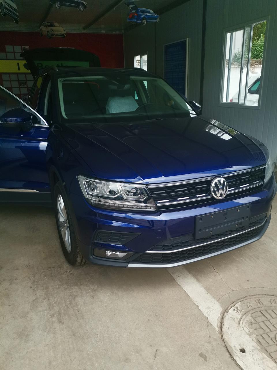 2018款Tiguan 创睿版有过改车灯的吗  感觉车头大灯不够亮，开高速有点危险，想改大灯，咨询一下改那种好，价钱性价比怎么样。