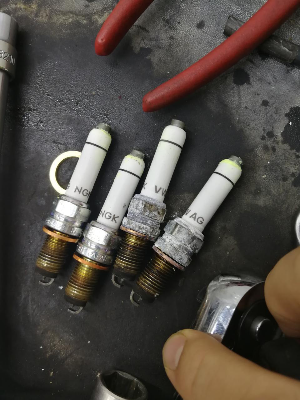 途安L在洗车后发动机上盖点火器处容易存水导致火花塞被泡，怎么解决存水问题，4S店说没事正常，怎么办?好烦人