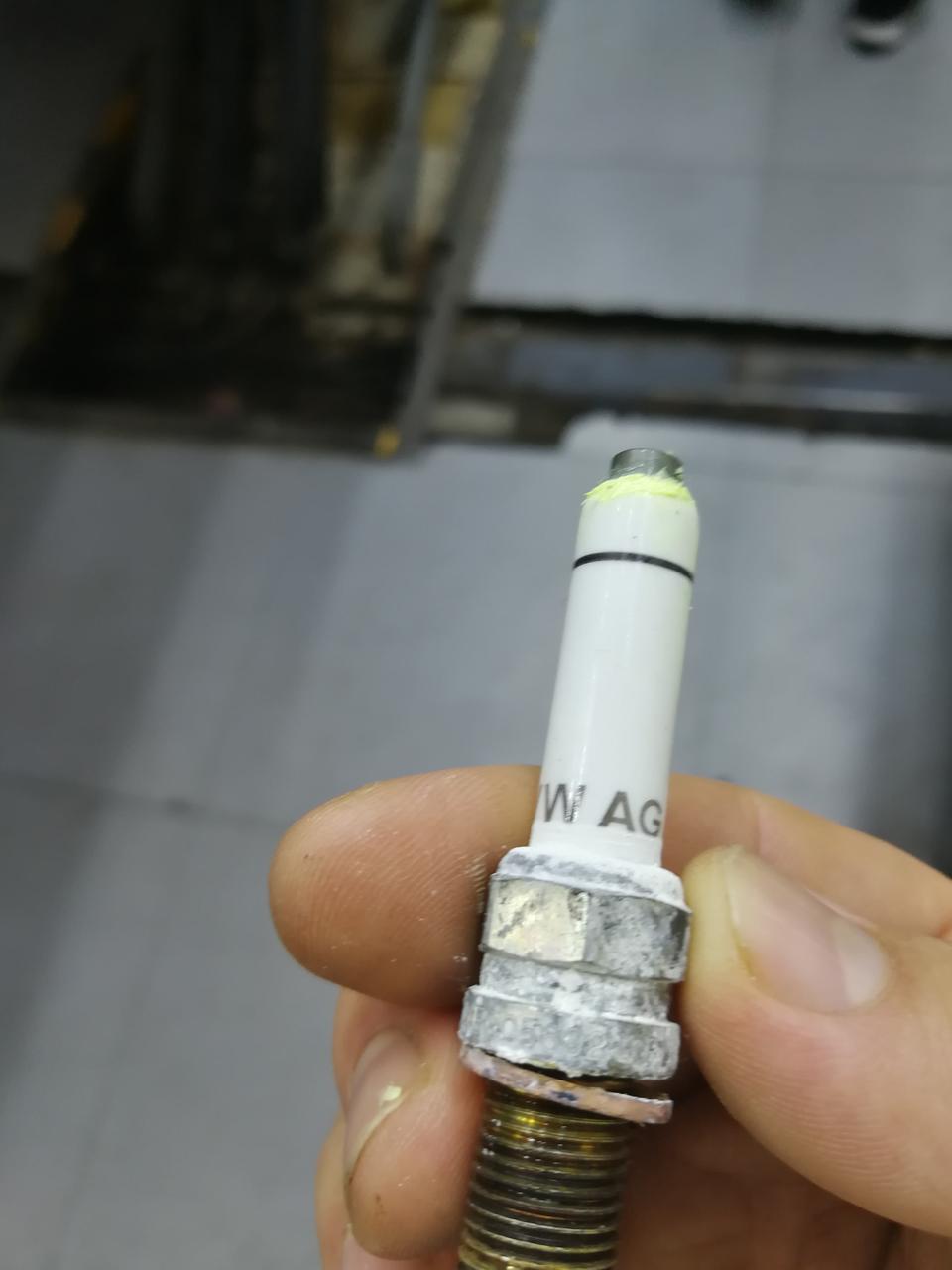 您的途安有这问题吗？发动机舱存水，淹点火器，怎么解决，加个护板行吗？我的是2018款途安L豪华，为啥连个发动机盖板都没有