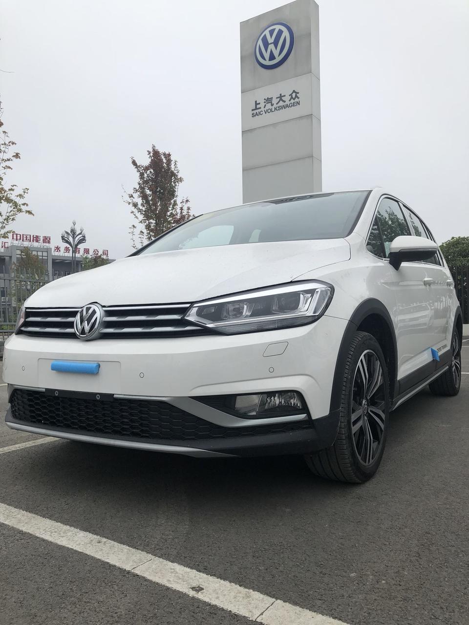 途安l拓界版轻型减震太硬，轮胎噪音很大，亲们，在没有相同的感受。有什么好的意见可以探讨。