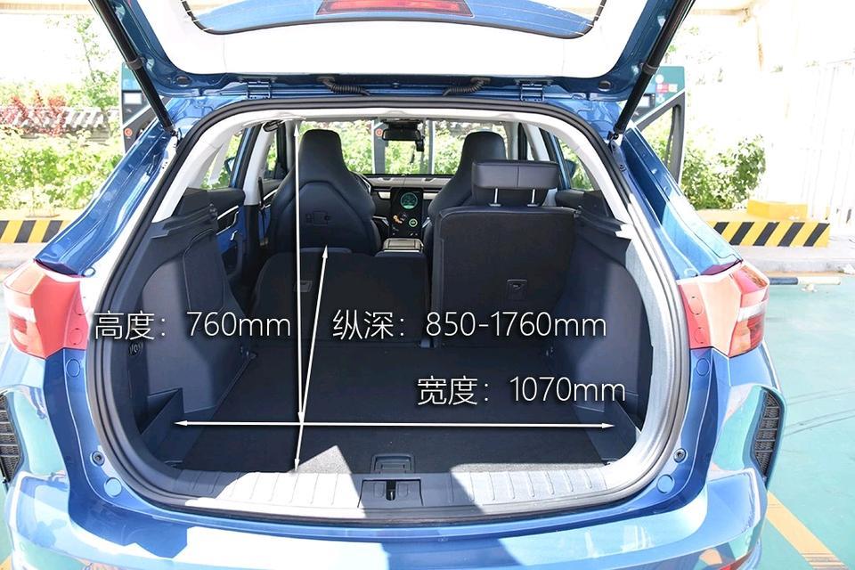 启腾m70 ev-后面可以推进去一辆一米七长的小踏板摩托吗？?