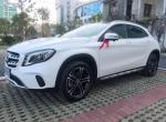 克莱斯勒200-gla200自动泊车怎么用？