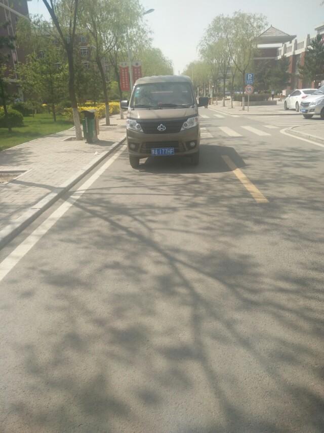 日产nv200-大家看看这是什么车 
 2018年05月08日10:09:43