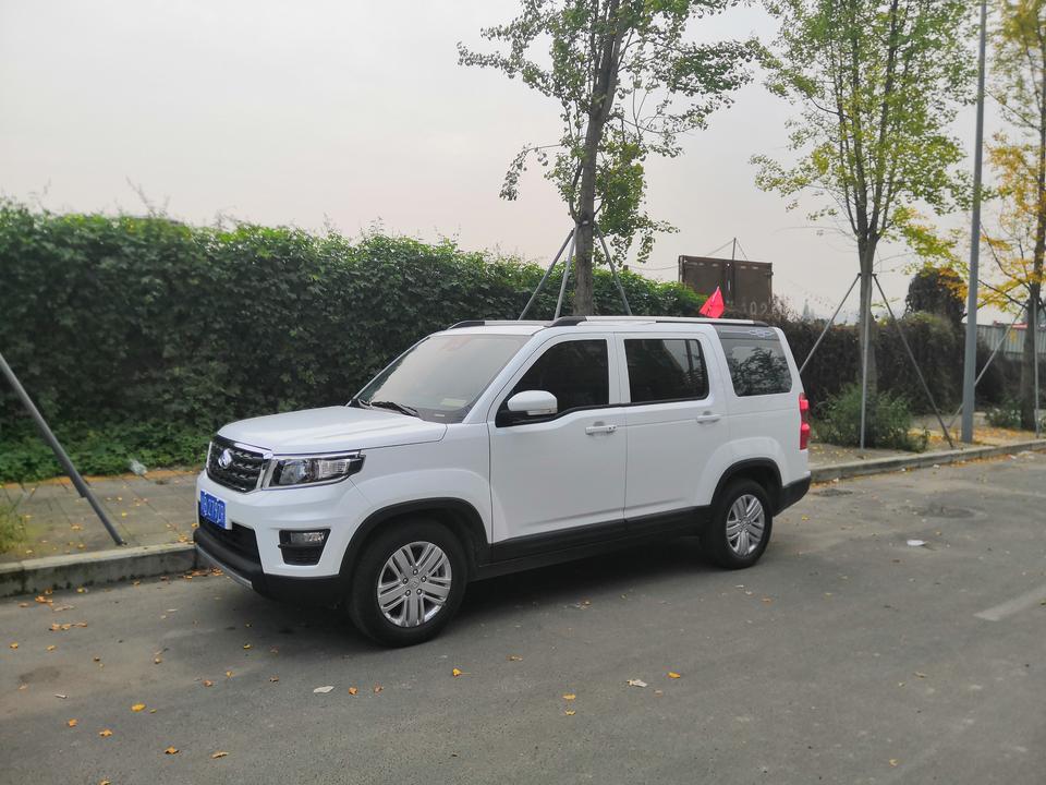 长安欧尚x70a-我的这车目前最大的问题就是码表和实际时速相差10，表显120的时候实际速度才110，这个问题怎么解决？然而发动机噪音特别大 跑到80就2700转，然而发动机噪音就很明显？是怎么回事？有知道的车友吗？