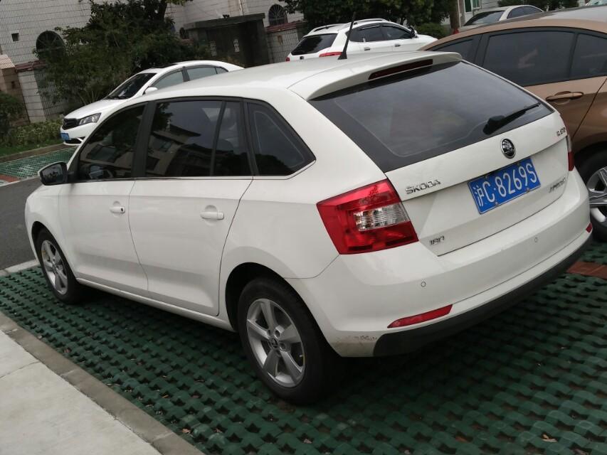 昕动-小汽车的方向盘打起来有点沉是啥情况