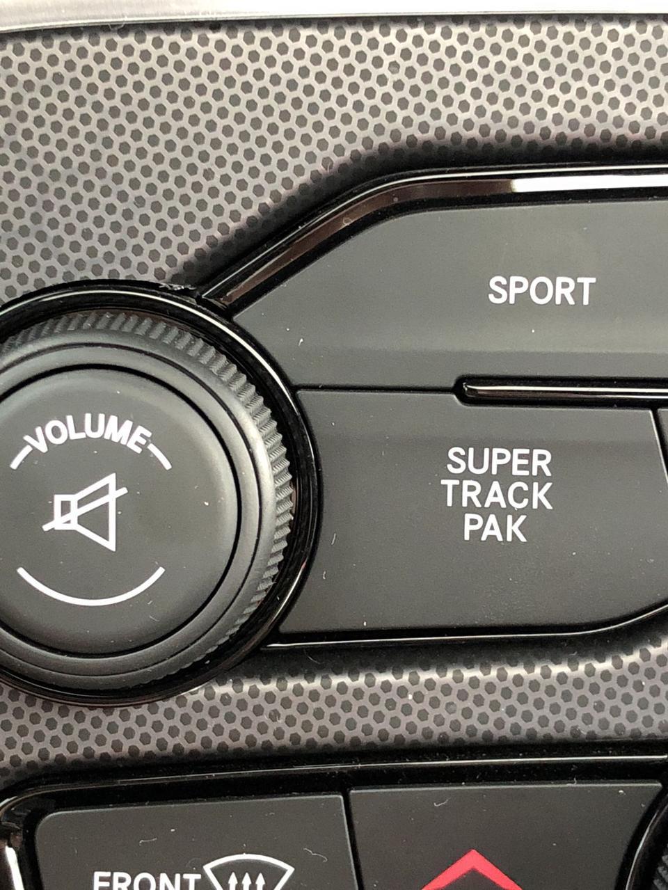 挑战者-请问下那个super  track pak 是有什么用的？