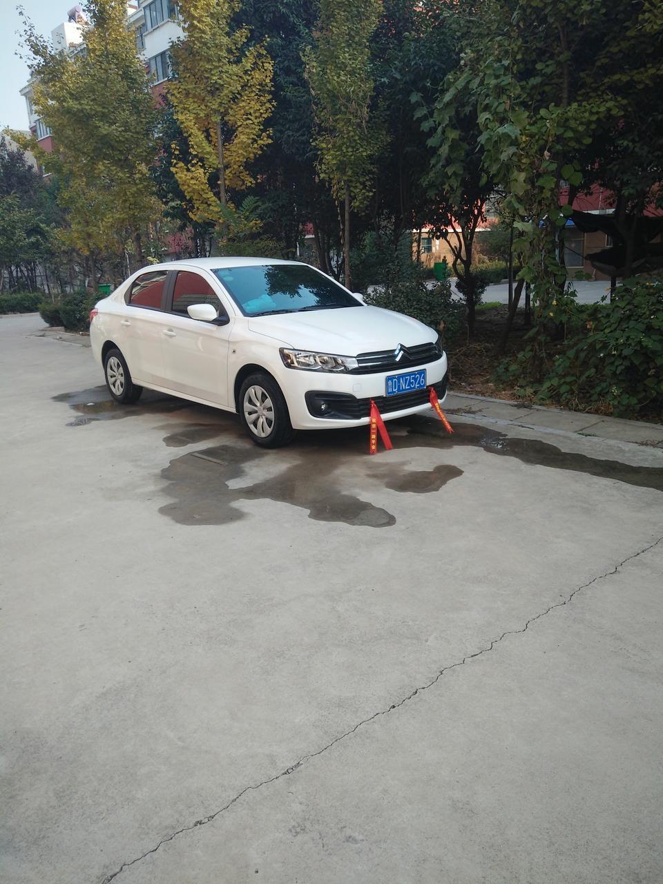 请教各位老师，我的18款雪铁龙爱丽舍现在跑了2000多公里，这两天怎么感觉油耗高了呢油耗显示10.5，忒厉害了吧，是没出磨合期的事？还是天冷费油呢？