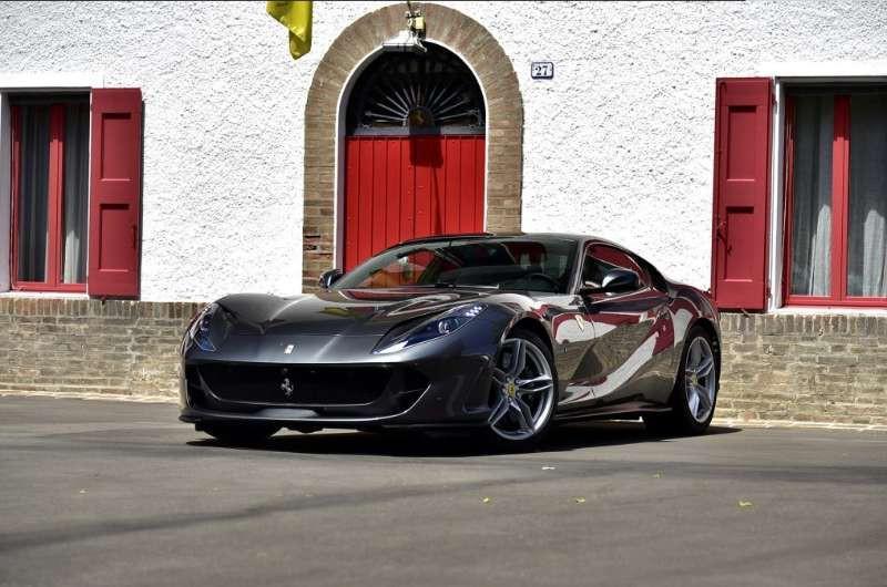 f12berlinetta-法拉利为什么这么贵
？