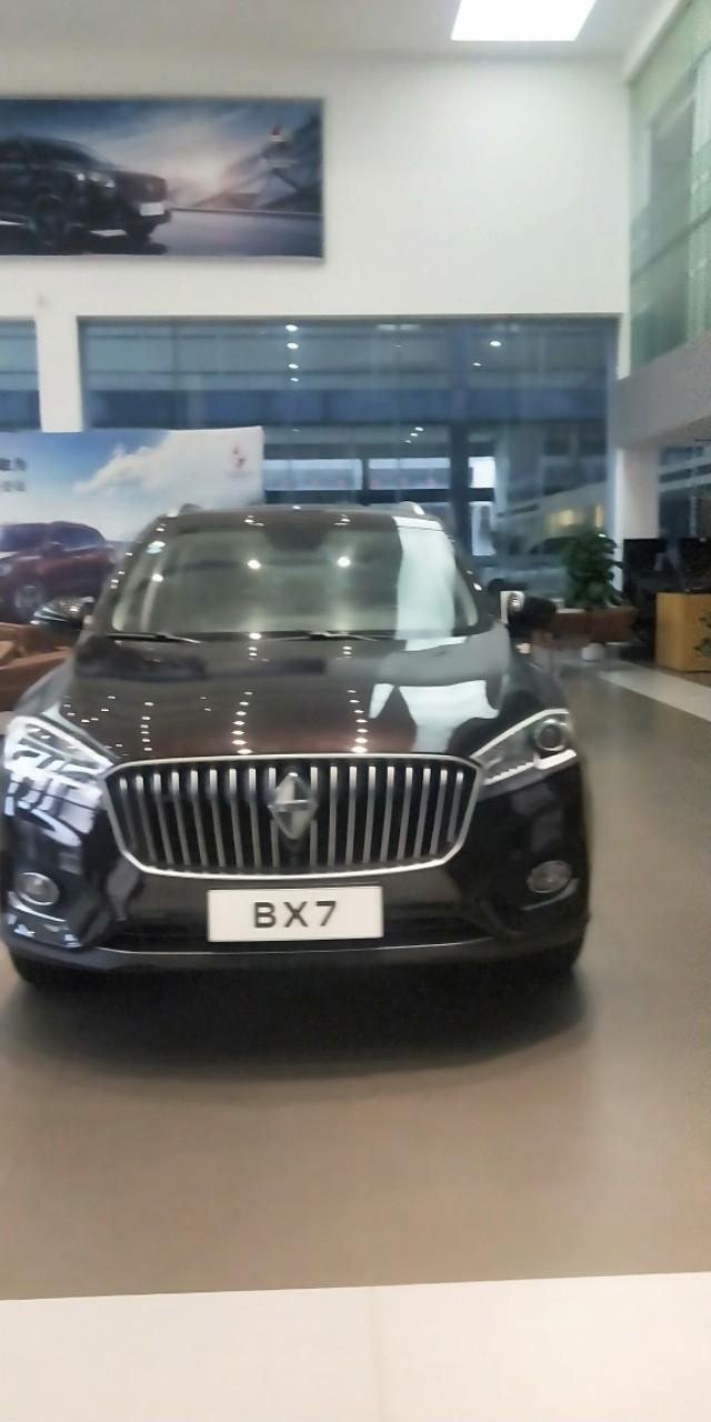 宝沃bx7-这车外观很美观，但听好多人说小毛病多