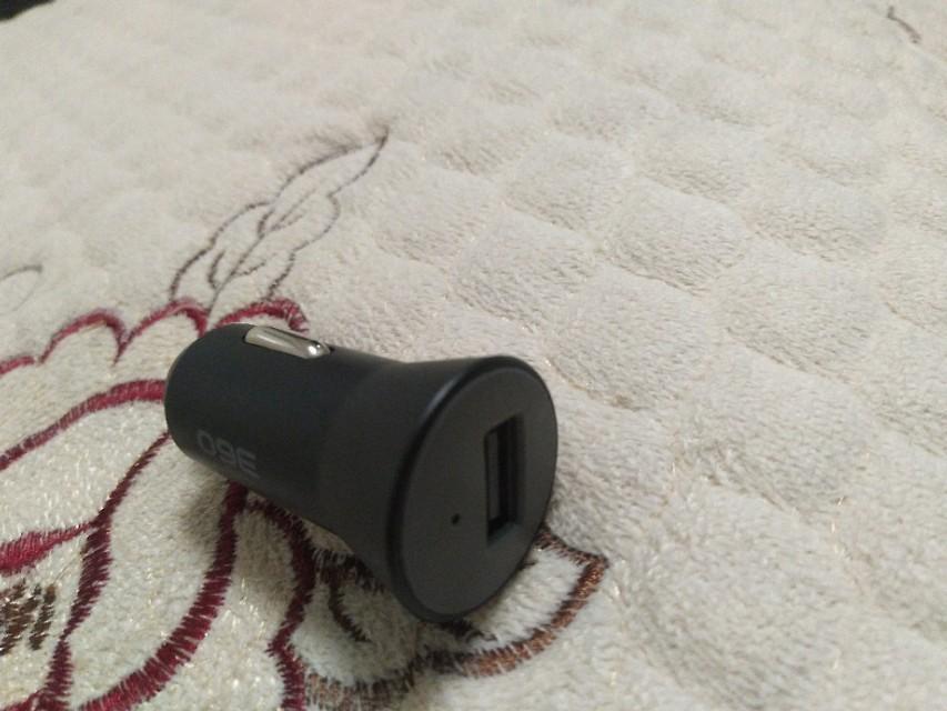 启辰t70-T70.2018款自动档有插电源的地方吗？