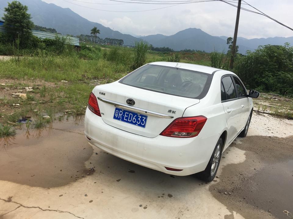 14年五月的比亚迪速锐，豪华版，现在值多少钱阿？