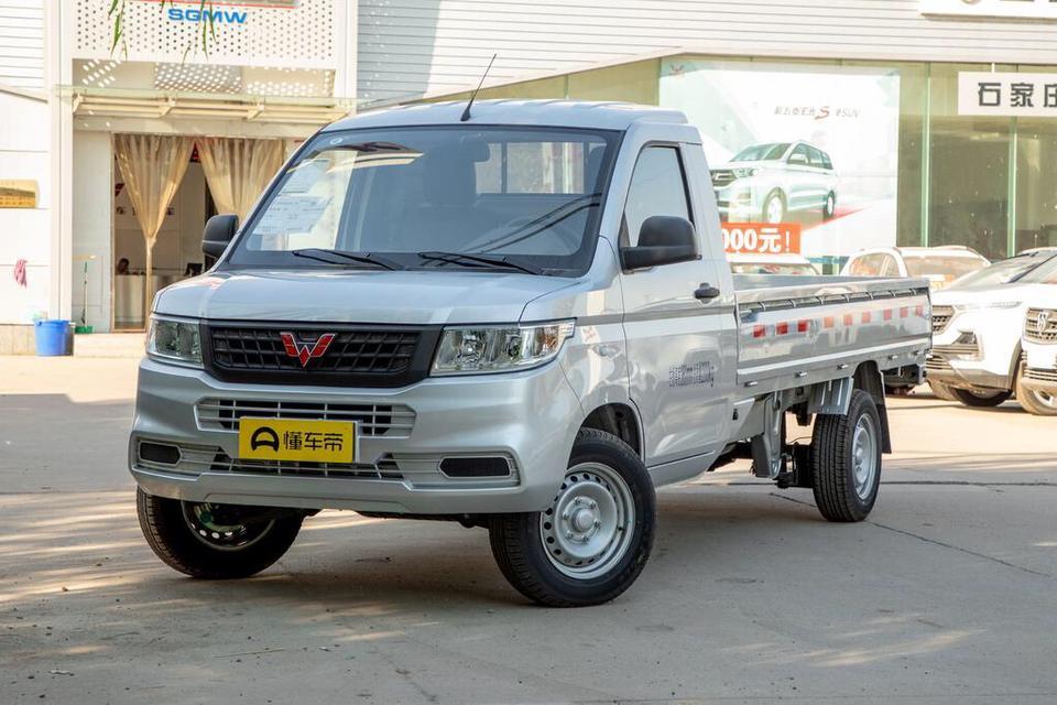 五菱荣光新卡-中山落地新卡1.8L要多少费用