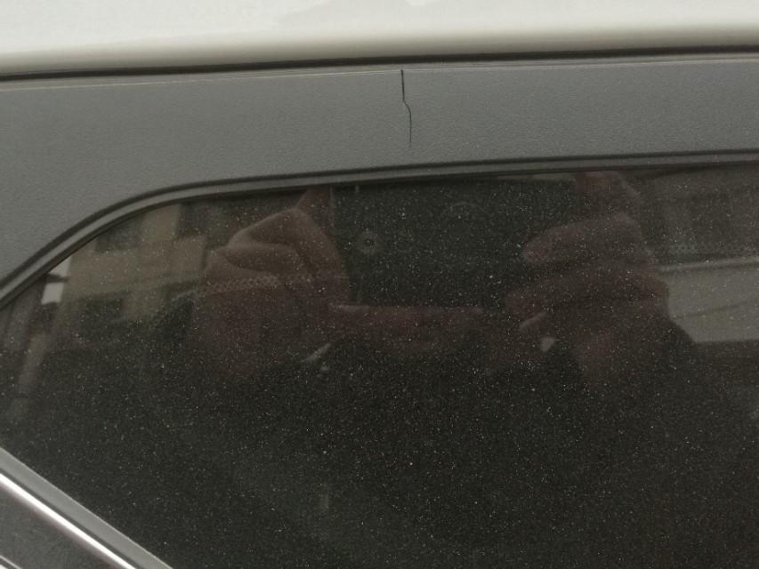 车友，19款的宋DM后三角有裂了的吗？怎样索赔？