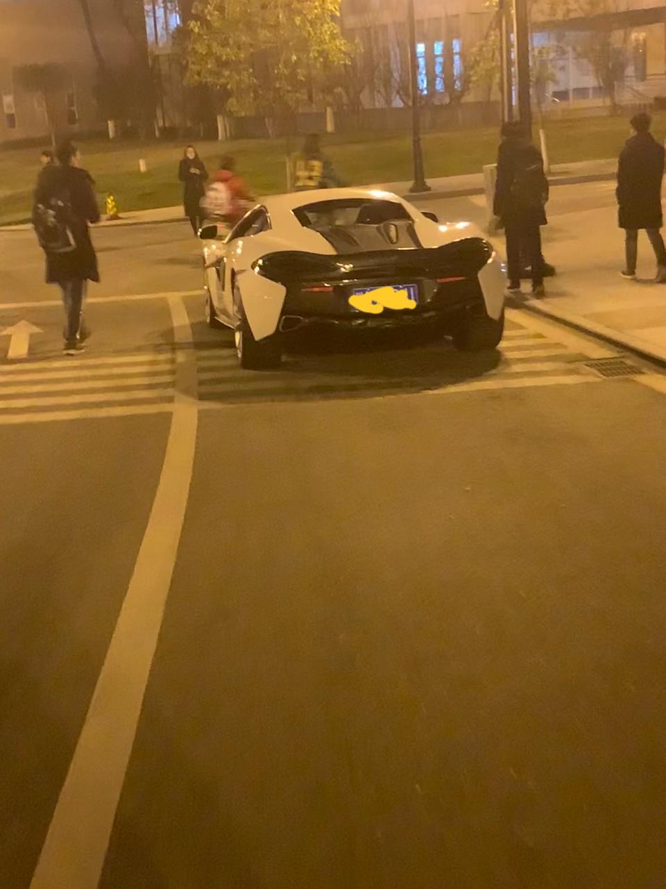 迈凯伦570s-请问这是啥车