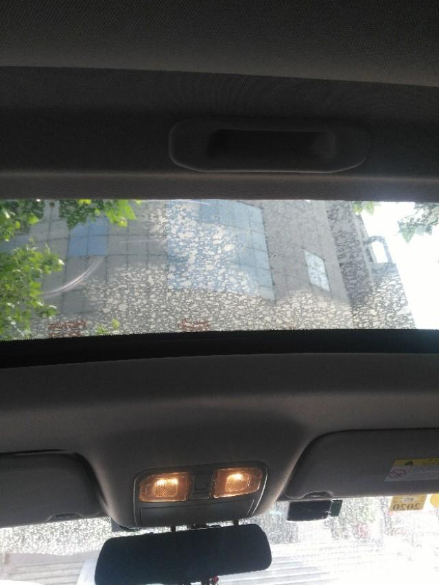 长安欧尚a600-最近经常下雨，天窗有些漏雨，车友们的有漏的吗？