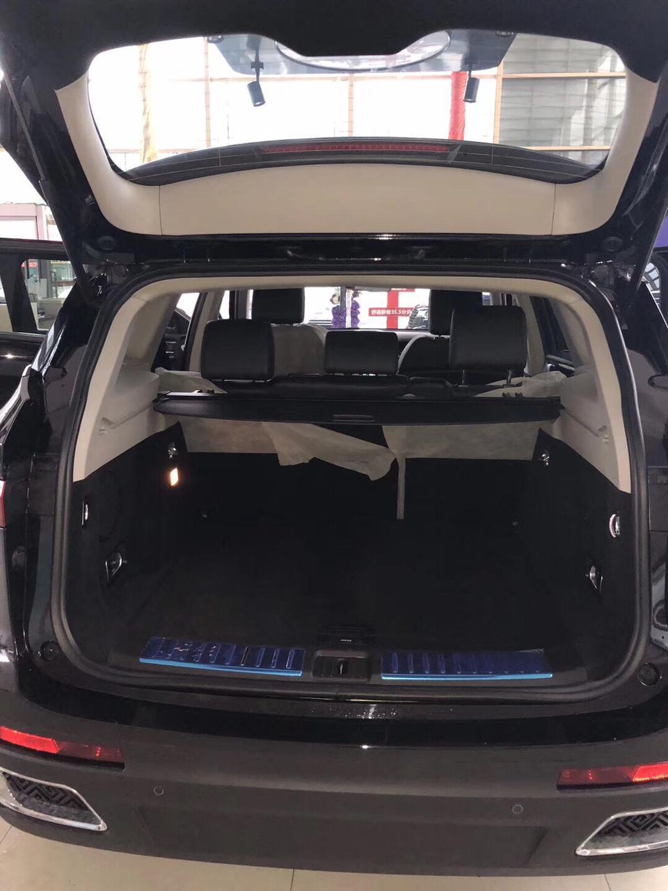 众泰t700和众泰t800尾箱的规格型号一样吗？