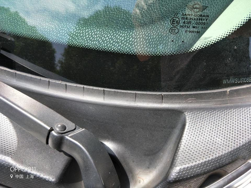 mini countryman-Mini R56 雨水集水器上的胶带老化 请问各位有必要换吗