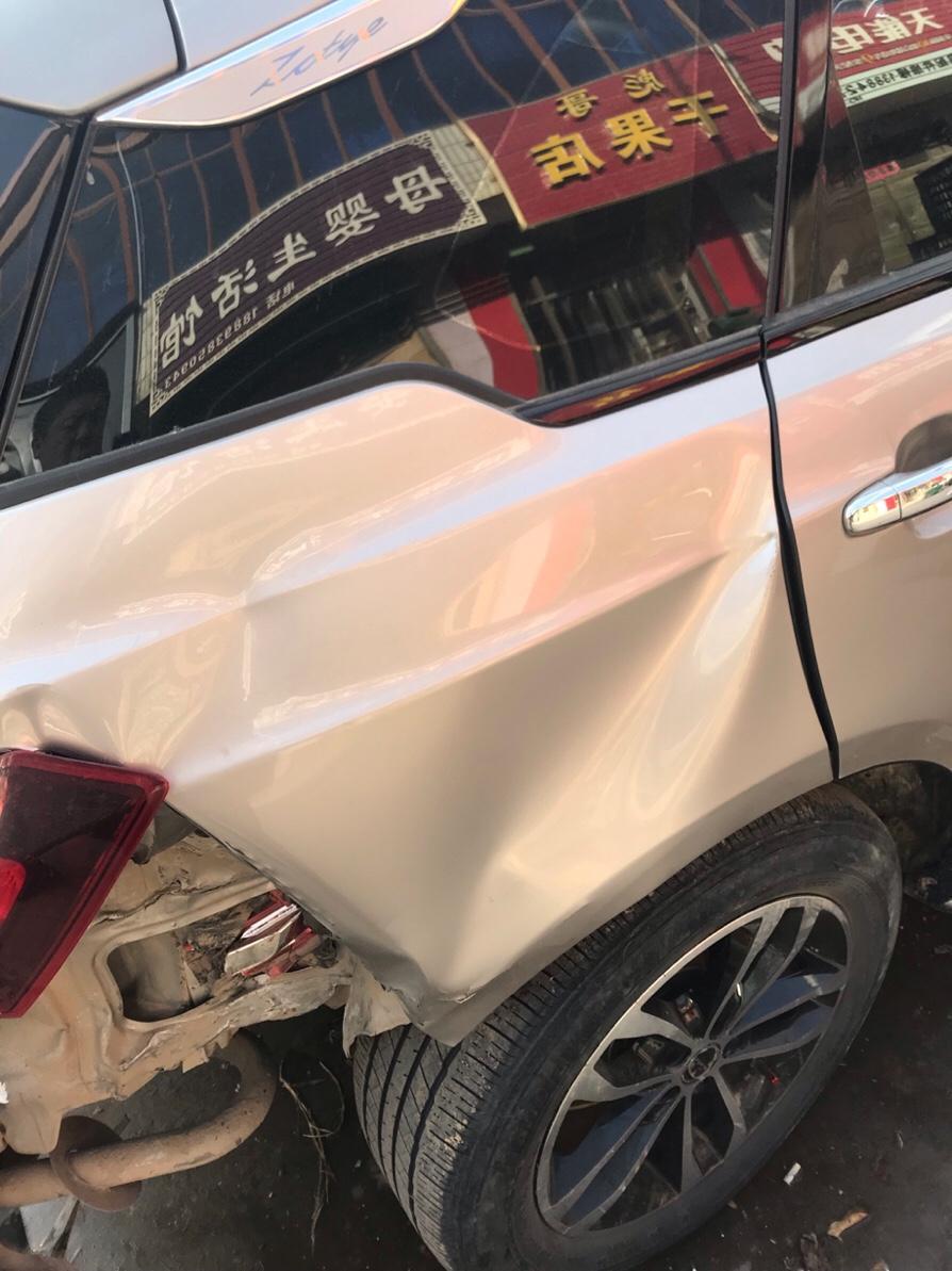 众泰t600-这样修下来大概多少钱！