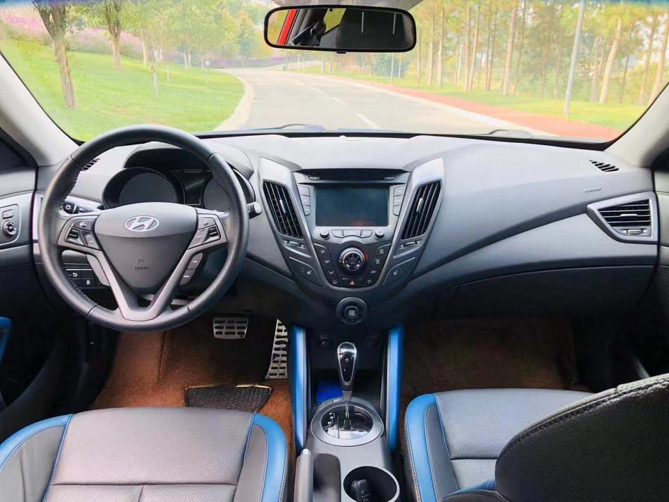 veloster飞思-朋友的车 15年自动顶配版 跑了3W公里的车 无肇事 无大修 就是有些小刮擦 多少入手比较合适