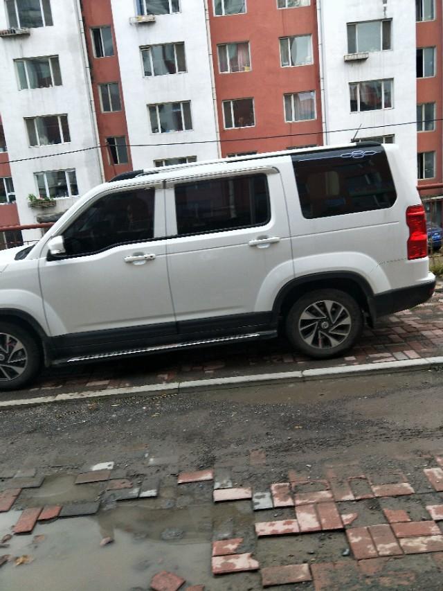 众泰t600-这个车值多少钱。