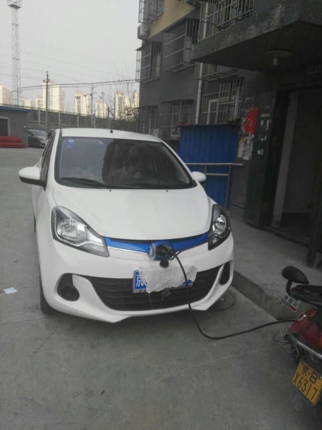 奔奔ev-奔奔新能源汽车适合年轻人开吗？