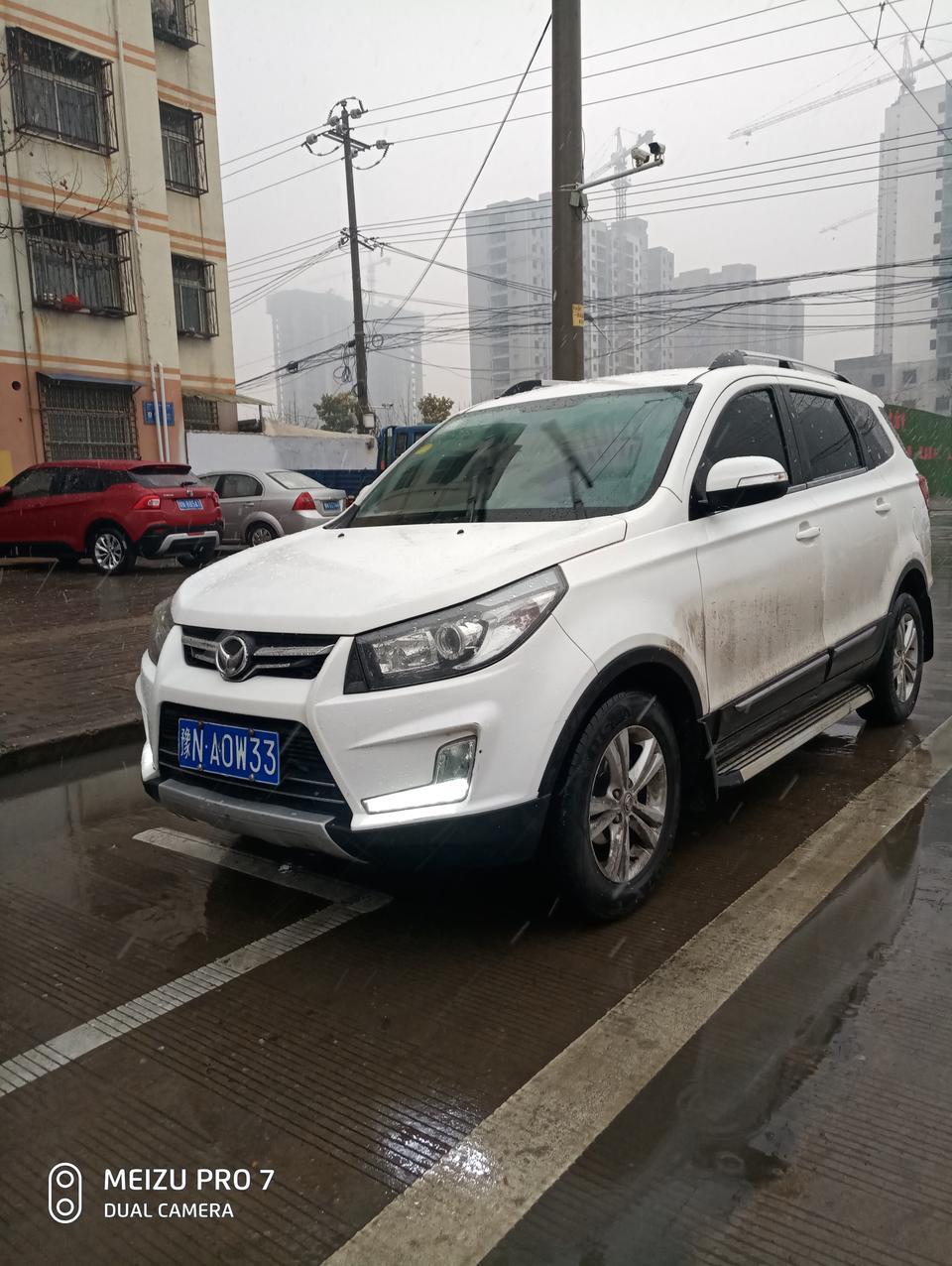 北汽幻速s3-简单谈谈S3 4年用车体验 第一油耗高百公里10个油 第二噪音大和面包车没什么区别 第三毛病多 厂家召回换过方向盘气囊 刹车泵总成 上油盖漏油 引擎盖拉不开 换过ABS模块等等