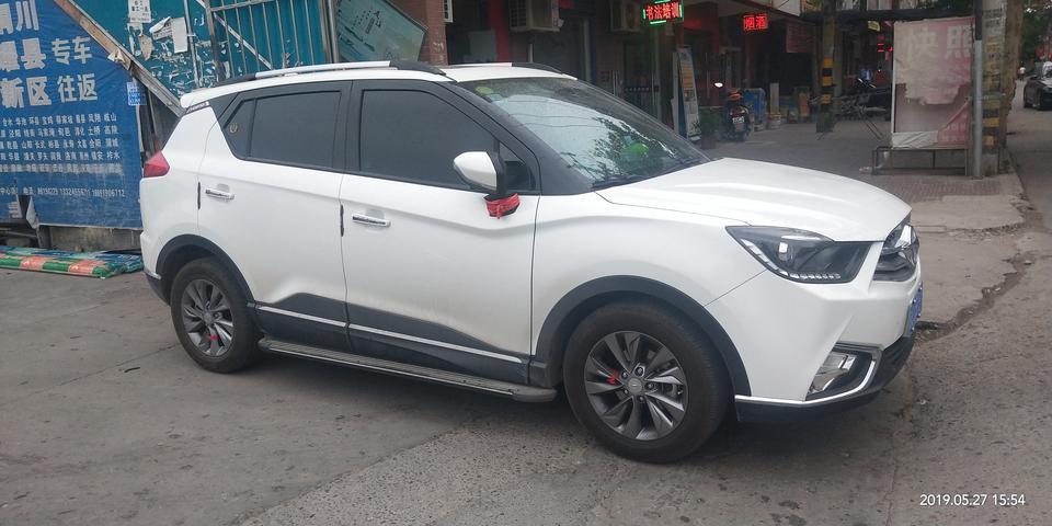 海马s5青春版-我的车   之前还好    现在一过减速带  或者  是   路面不好的情况  地盘老响该怎么办