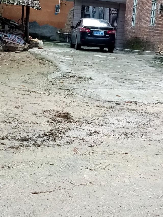 轩逸-大家看看这是什么车 
 2018年05月12日15:59:06