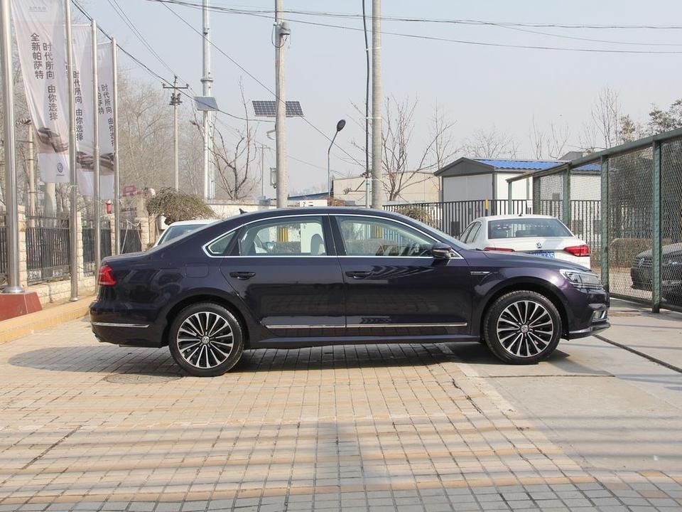 15年的这款帕萨特是多大轴距的？