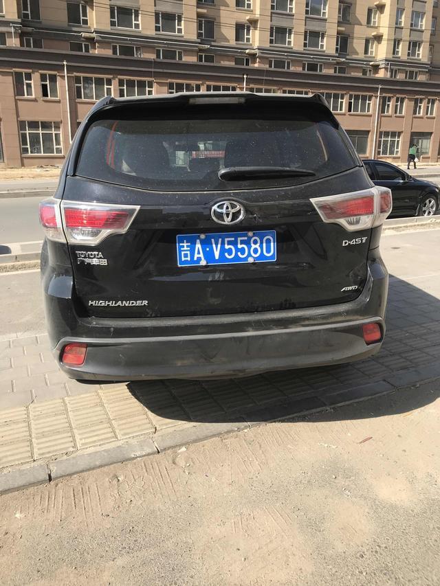 汉兰达-大家看看这是什么车 
 2018年05月09日15:06:56