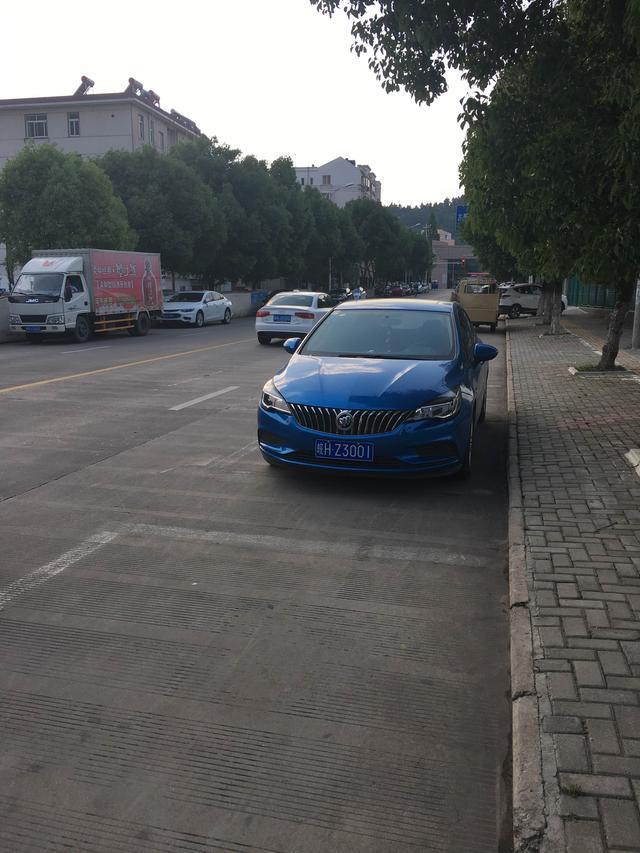 英朗-大家看看这是什么车 
 2018年05月16日16:47:53