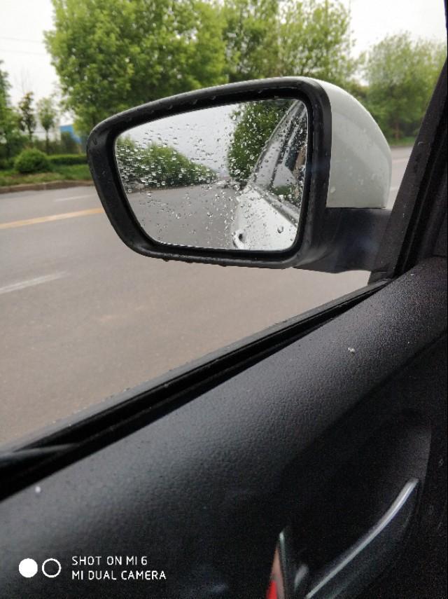 帝豪-下雨天后视镜看不清楚怎么办