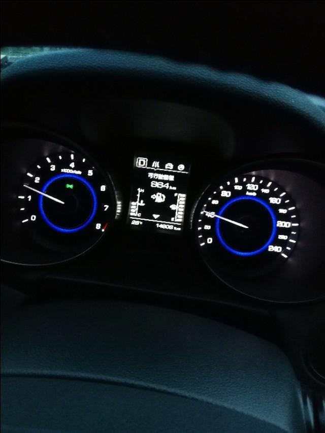 逸动-为什么加满油后这个可行驶里程越来越高？原来的600到现在的860这根本不可能