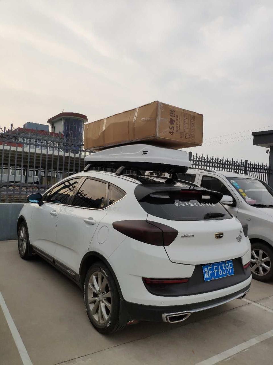 帝豪gs-在车顶上装个旅行箱会不会影响行车呢？