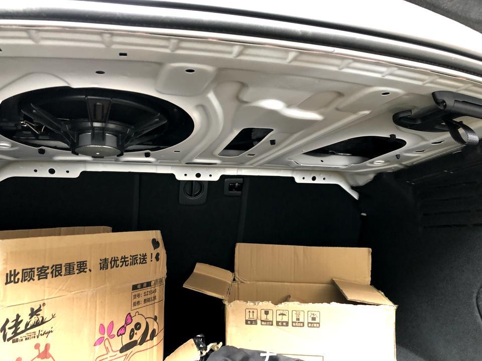奥迪a4l-你们的a4后备箱是这样的么