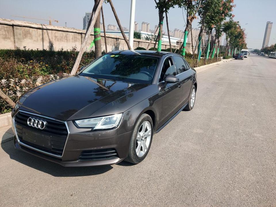 17款的奥迪A4L进取型二手车,开车低速行驶有时感觉方向盘有点重,有时有轻,是什么原因呢，还是就是方向盘有点不太精准？去4s店也做了四轮定位了，第二次去检查说啥都干好着呢，是不是我的错觉