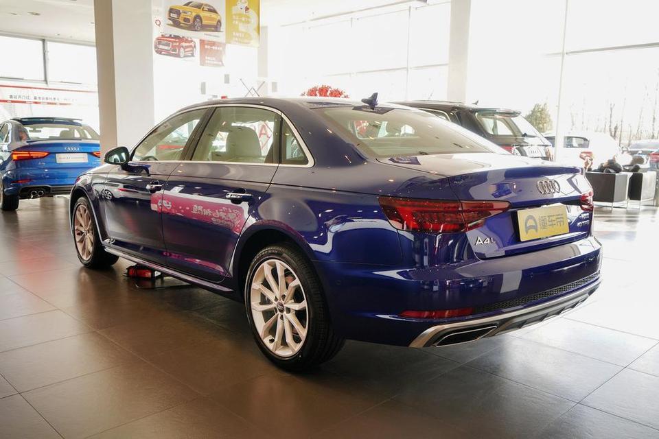 奥迪a4l-想入手A4L 40TFSI 时尚型,我们这边给我报价裸车28万，看圈子里大家提车都比这个低啊……
大家觉得再过个两个月年底了，会不会优惠再大点？或者你觉得裸车多少适合入手？