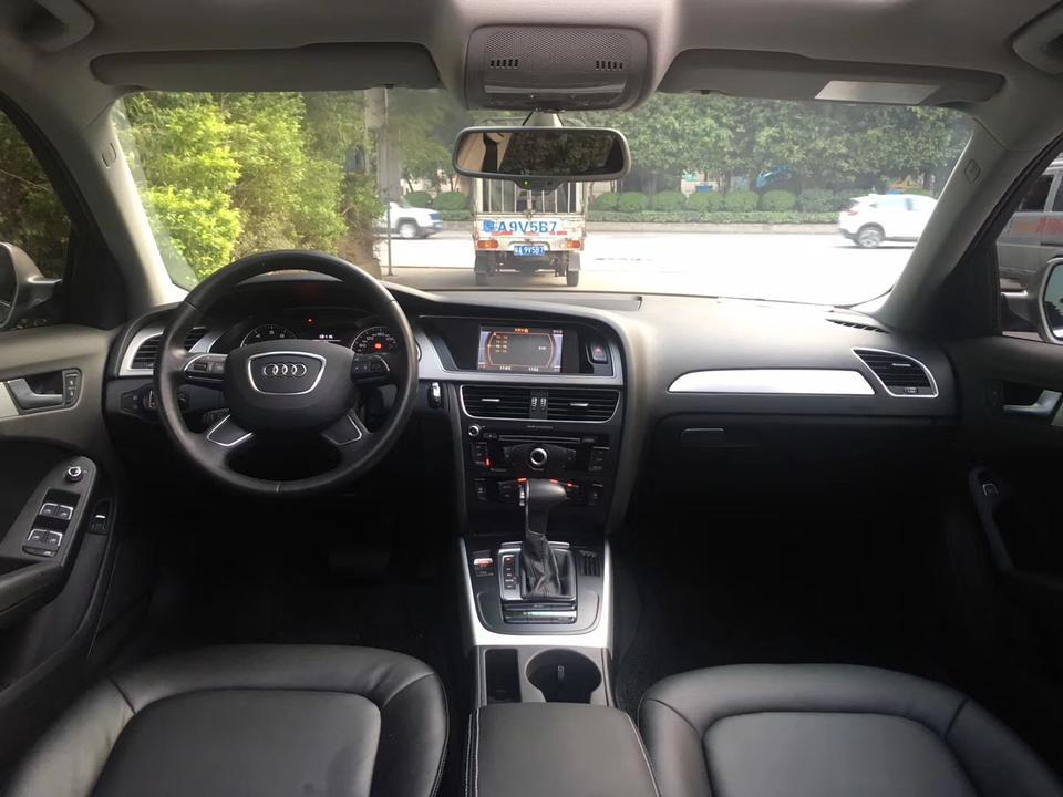 2016年5月的车，奥迪A4L，30的，176000这个价合适嘛？