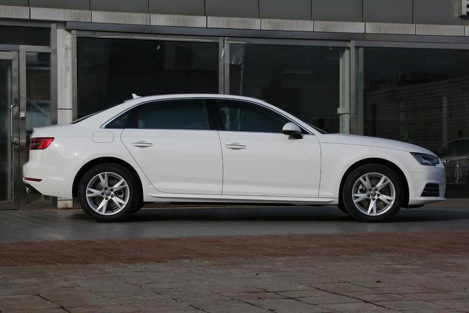 2018款奥迪A4L，全部手续都办完了，4s店通知我明天去提车。如果验车发现有睱眦，是否可以要求4S店换车？？