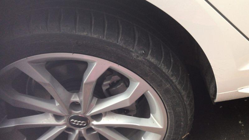 奥迪a4l-换一个米其林245/40r 18需要多少钱？新车才开了100多公里，就中标了，求告知