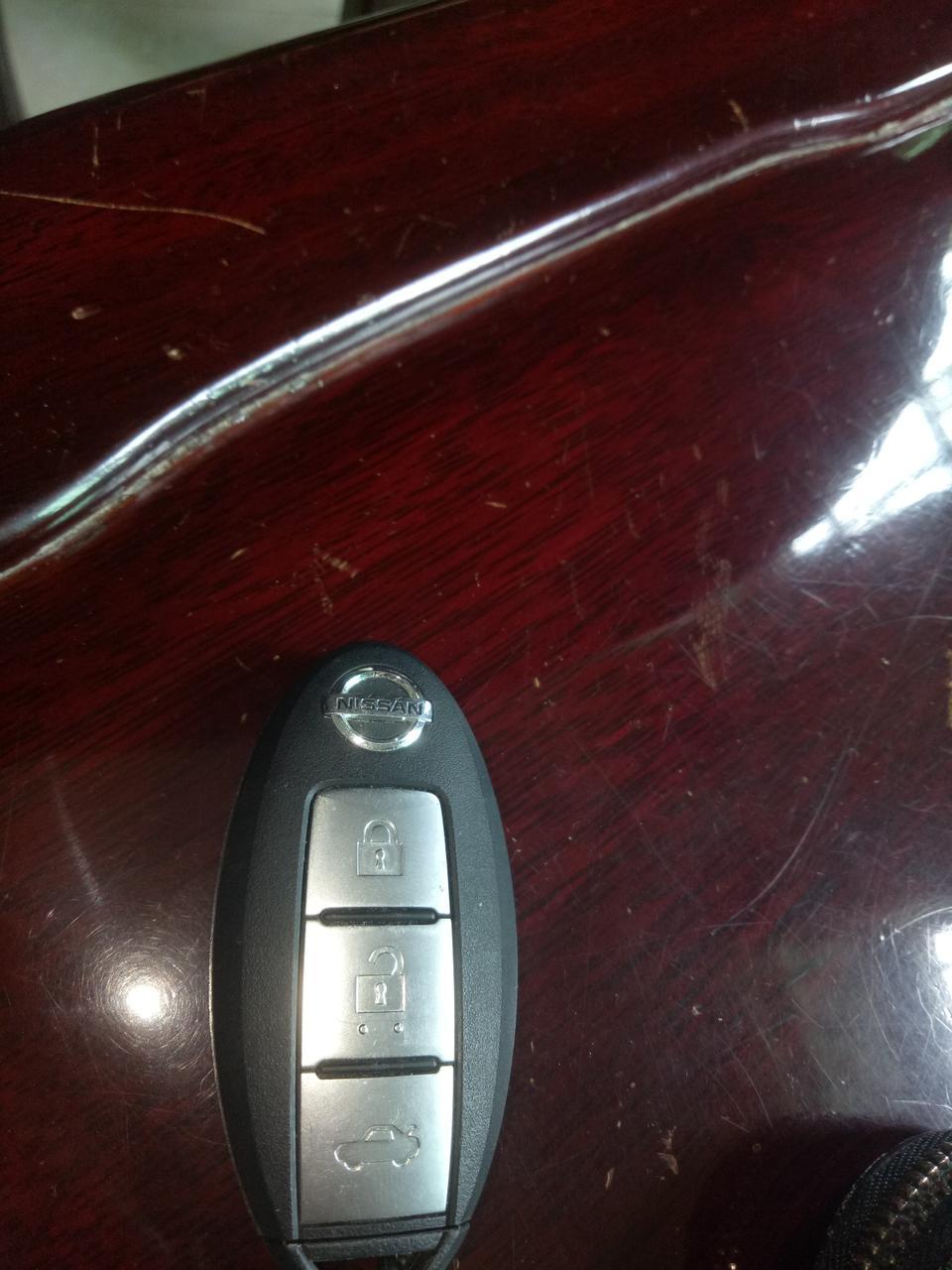 轩逸的遥控开门器没电怎么换