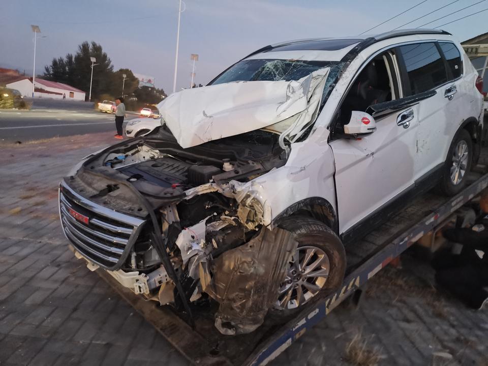 哈弗h6-事故翻车，维修还是报废，进退两难，求大神给些建议！谢谢！