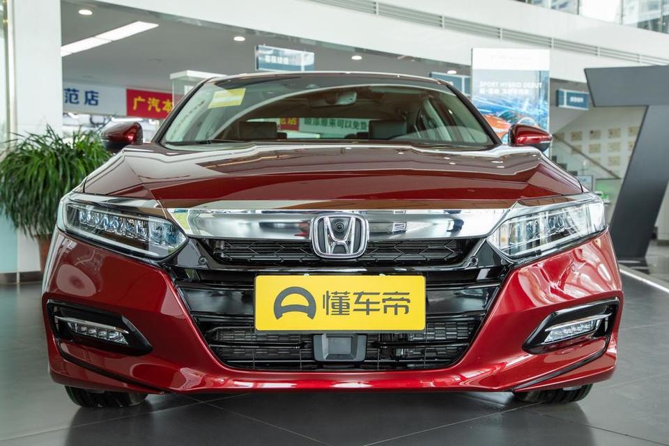 雅阁红色外观要加钱吗？